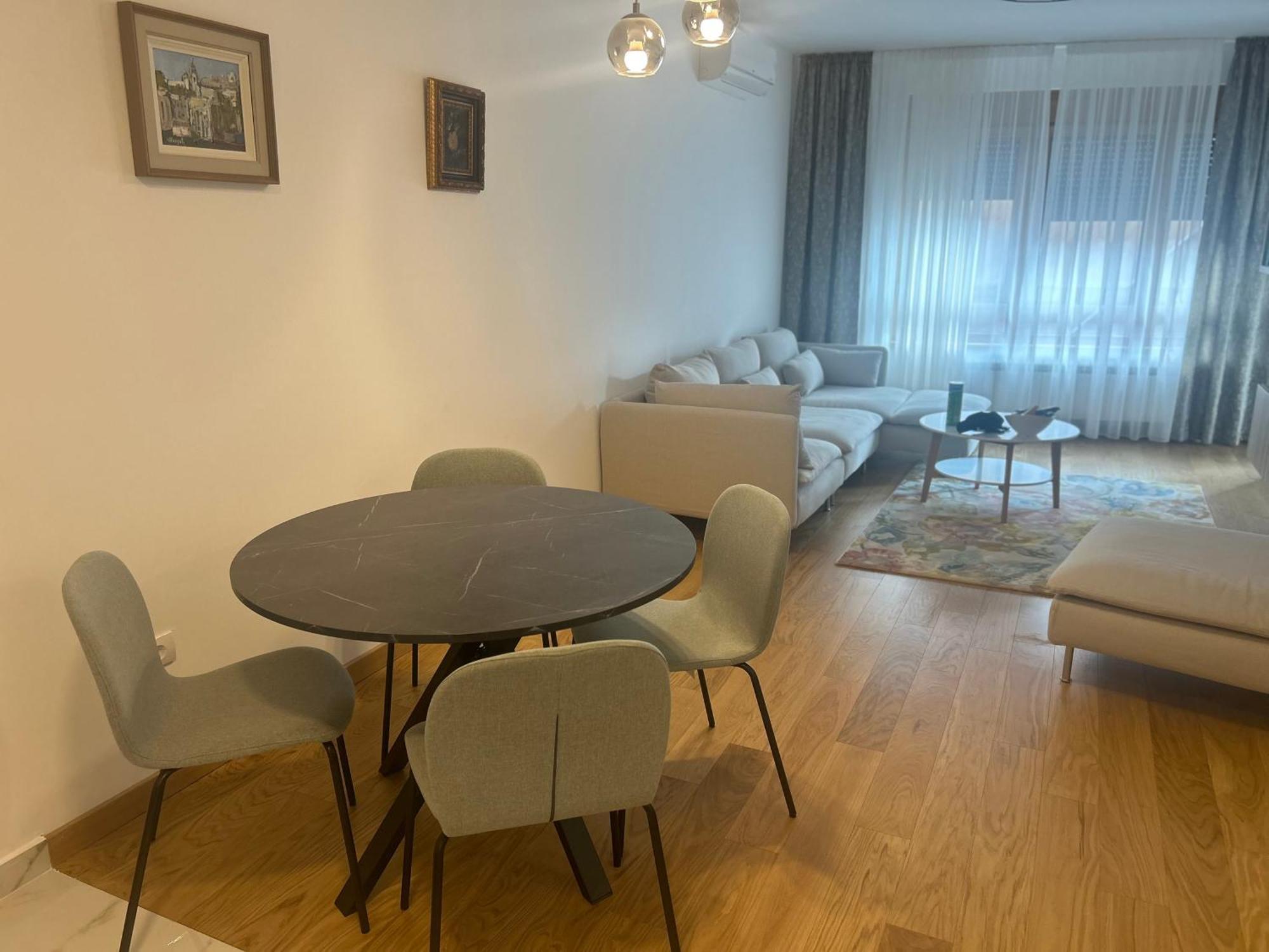 Luxurious 2 Bed Apt, Center Lägenhet